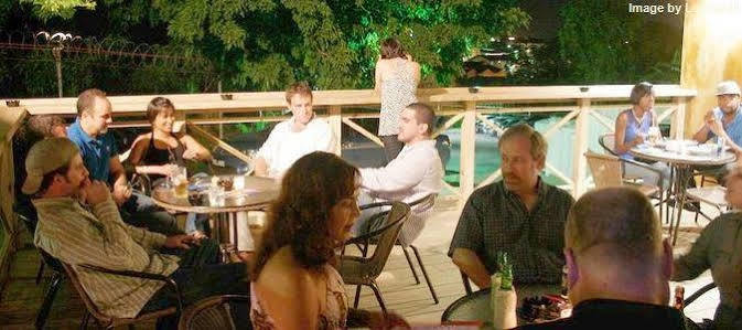 Tradewinds Hotel San Fernando Esterno foto