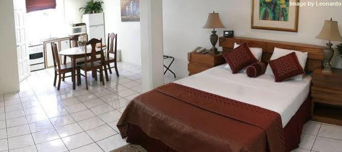 Tradewinds Hotel San Fernando Esterno foto